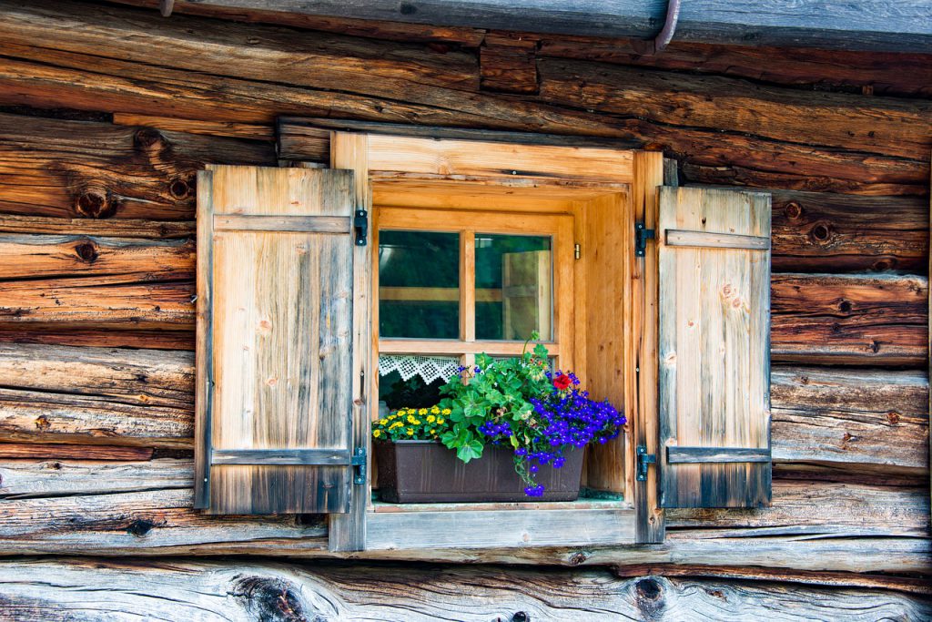 comment entretenir sa façade en bois